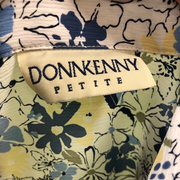 Women’s Button Up - Picture 2 of 2